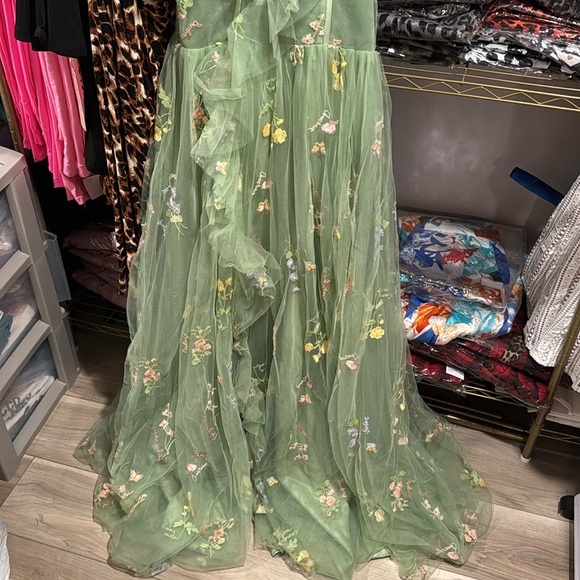 Floral Dress - Picture 4 of 7